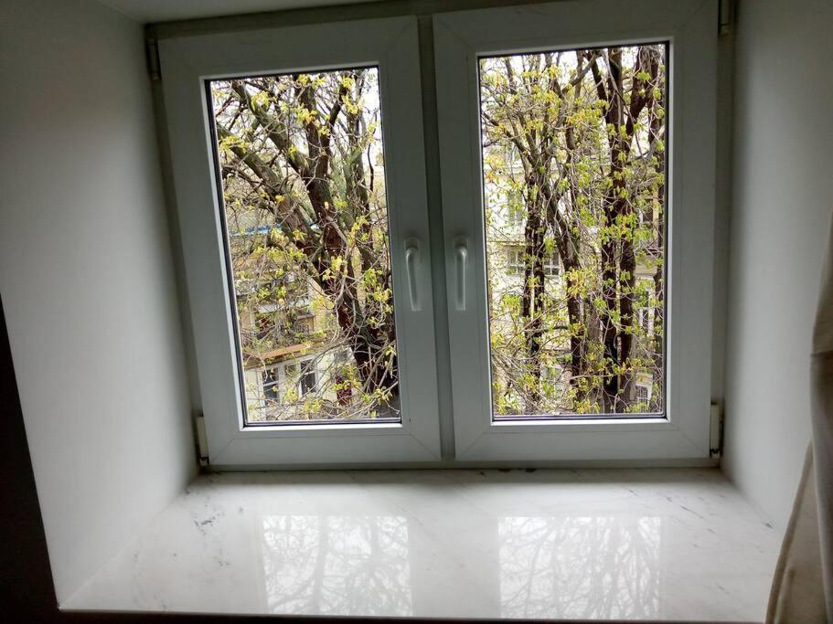 White Door Apartments Heart Of Odessa 4 Exterior foto